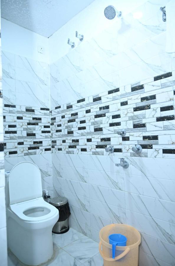 Super Hotel O Glance Inn Патна Екстериор снимка