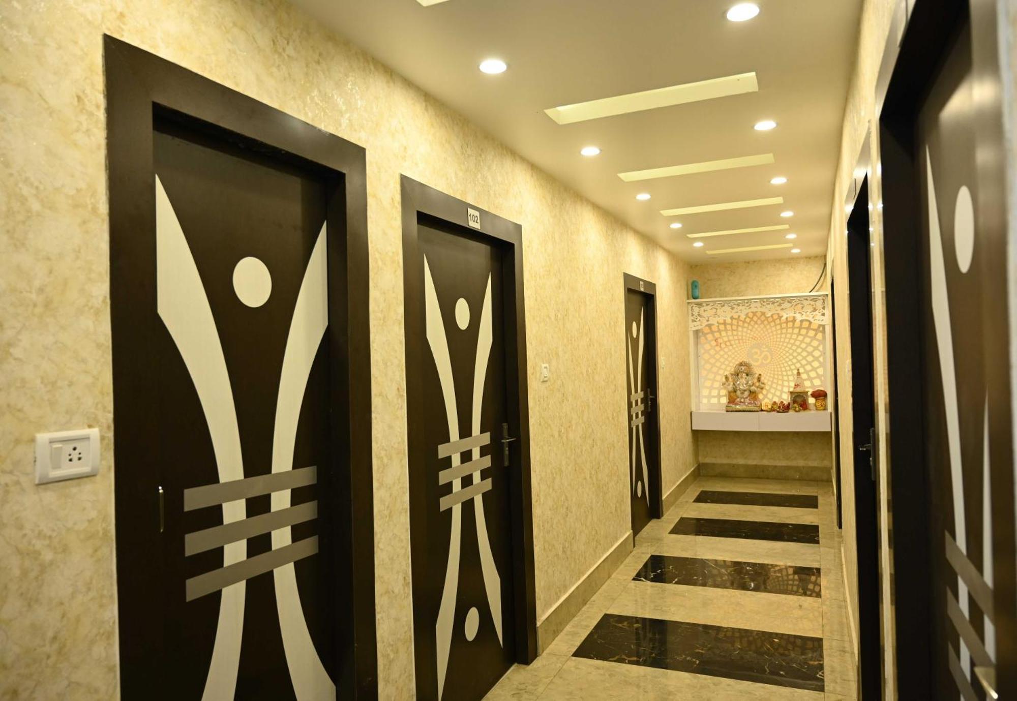 Super Hotel O Glance Inn Патна Екстериор снимка