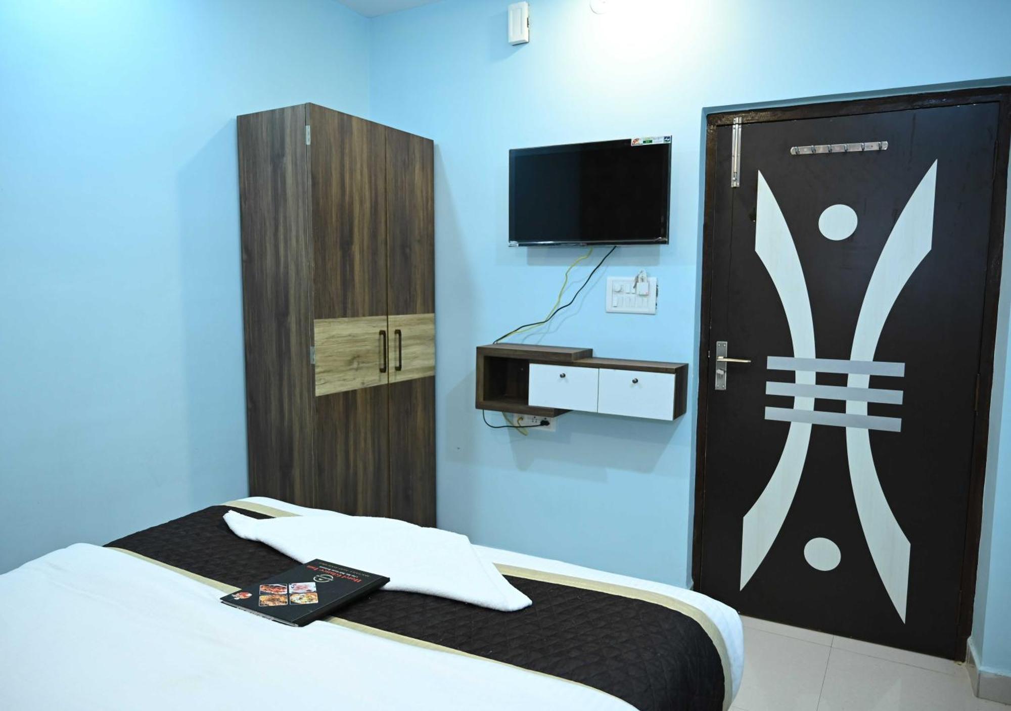 Super Hotel O Glance Inn Патна Екстериор снимка