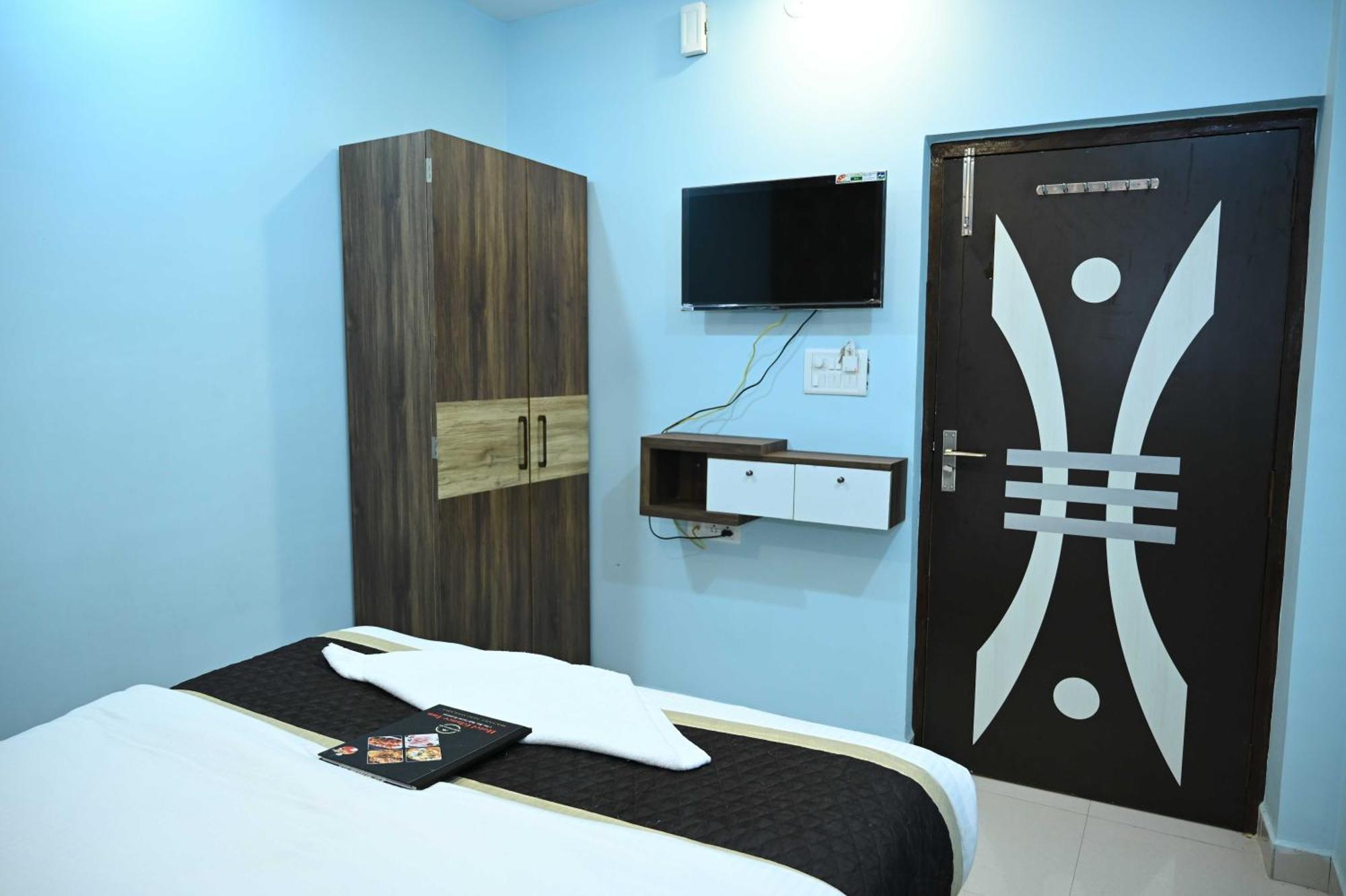 Super Hotel O Glance Inn Патна Екстериор снимка