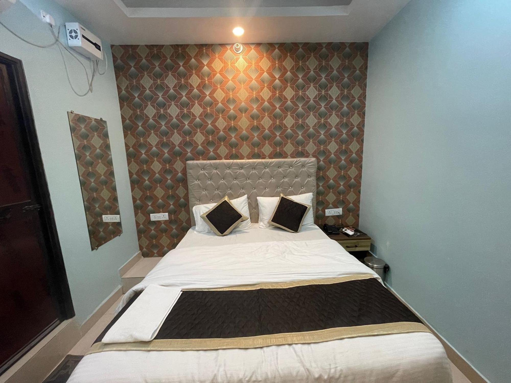 Super Hotel O Glance Inn Патна Екстериор снимка